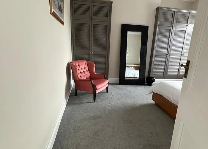 Apartment North Road